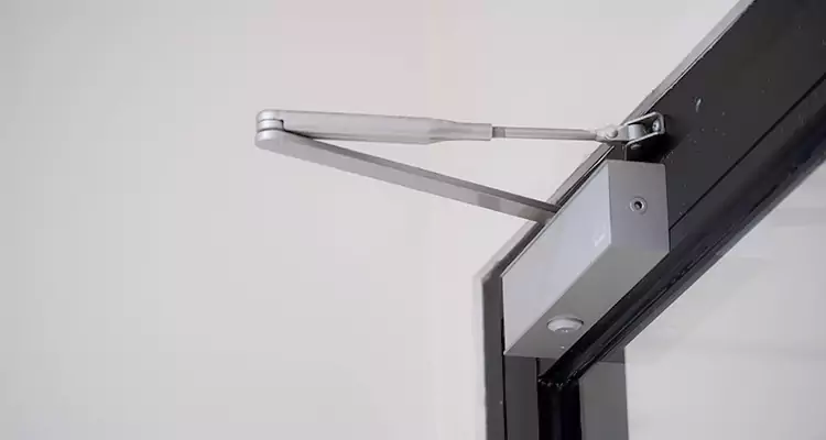 Screen Door Closer Installation in Orlando, FL